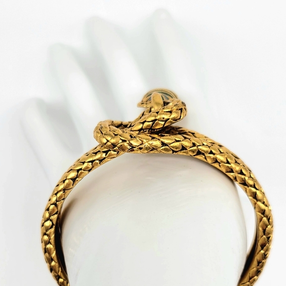 Roberto Cavalli AMAZING and RARE Gold Egyptian Scarab Charm Bangle Bracelet - Picture 7 of 15